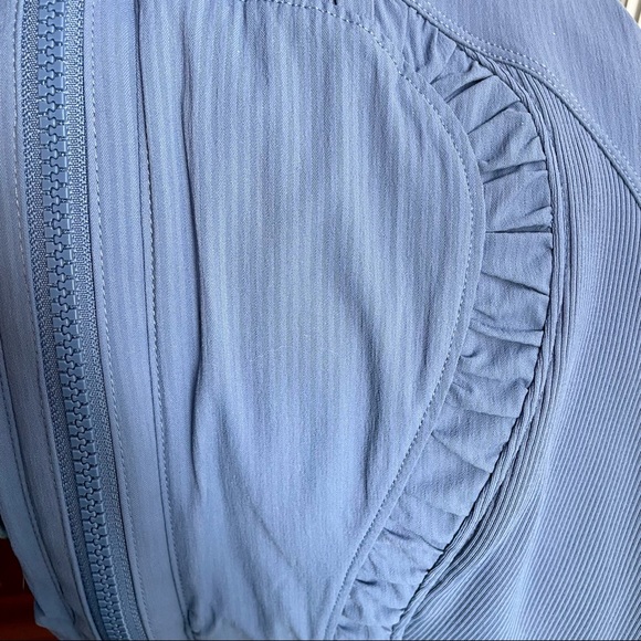 Lululemon Dance Studio Jacket in Water Drop Blue, Size 6 - EUC - Picture 6 of 7
